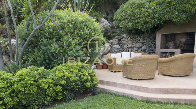 Luxe villa direct aan zee met directe toegang tot de zee te koop, Ibiza - Luxe waterhuis met directe toegang tot de zee te koop, Ibiza - Luxe villa aan het strand met directe toegang tot de zee te koop, Ibiza - Luxe villa direct aan zee met directe toegang tot de zee te huur, Ibiza - Luxe waterhuis met directe toegang tot de zee te huur, Ibiza - Luxe villa aan het strand met directe toegang tot de zee te huur, Ibiza