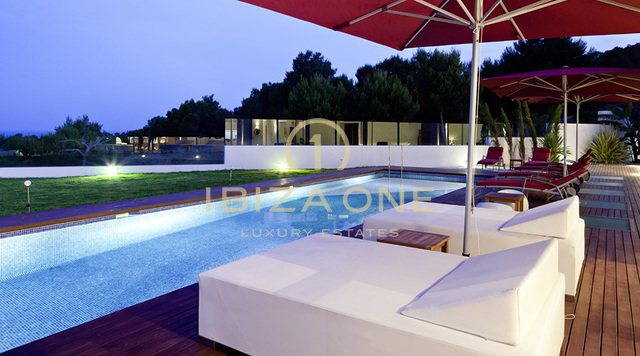 Moderne minimalistische luxe villa met verhuurvergunning te koop, Ibiza - Moderne minimalistische luxe villa met verhuurvergunning te koop, Ibiza