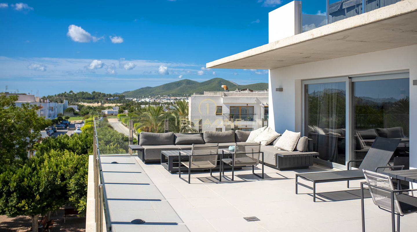 Modernes Luxus-Penthouse mit Blick auf das Meer und die Altstadt zu verkaufen, Ibiza - Modernes Luxus-Penthouse mit Blick auf das Meer und die Altstadt zu vermieten, Ibiza