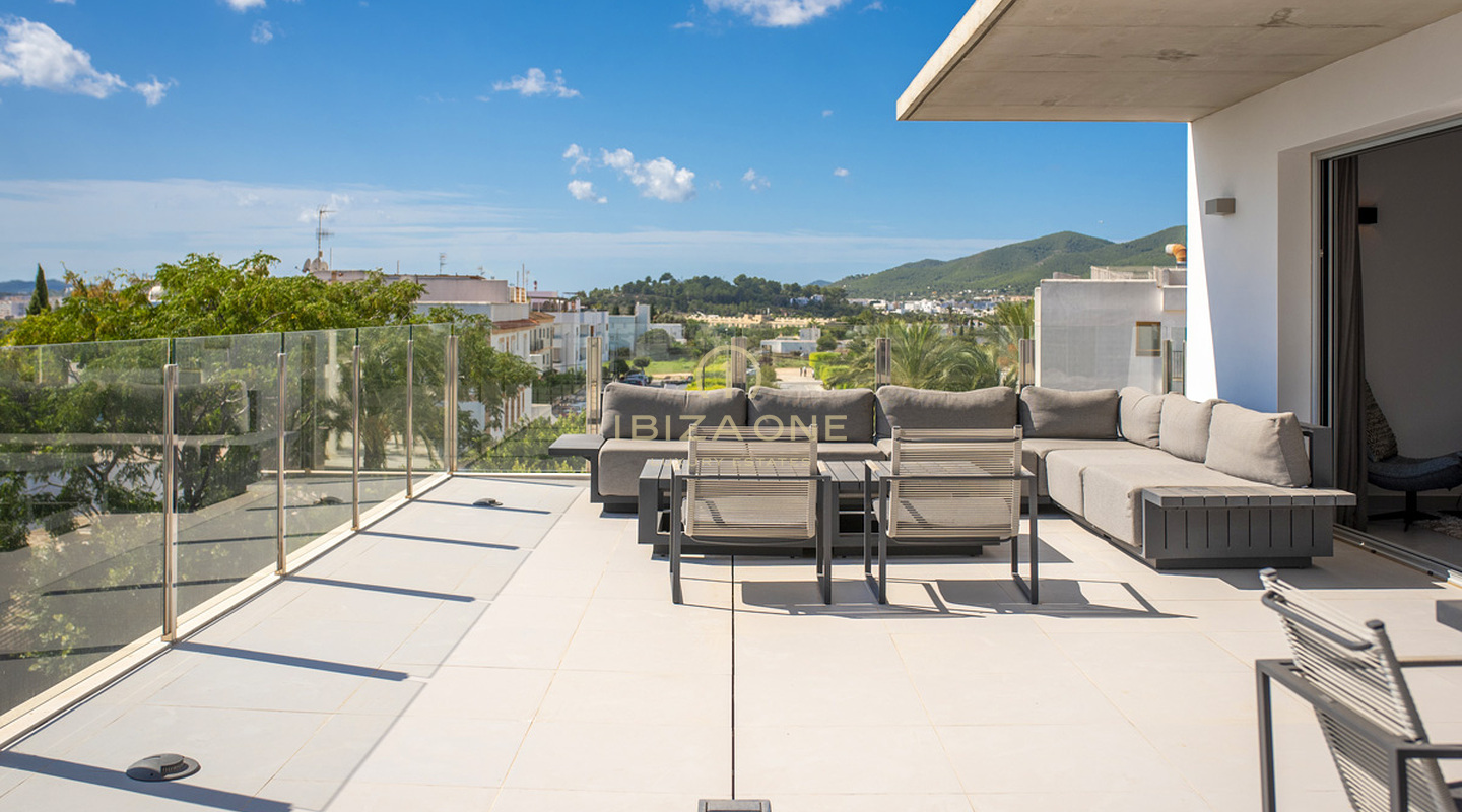Penthouse de luxe moderne avec vue sur la mer et la vieille ville à vendre, Ibiza - Penthouse de luxe moderne avec vue sur la mer et la vieille ville à louer, Ibiza