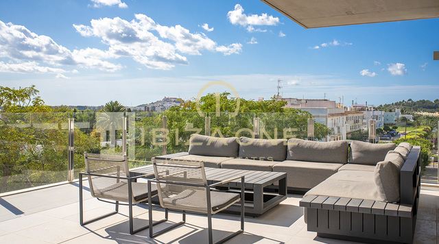 Moderno ático de lujo con vistas al mar y al casco antiguo en venta, Ibiza - Moderno ático de lujo con vistas al mar y al casco antiguo en alquiler, Ibiza