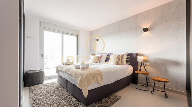 Moderno ático de lujo con vistas al mar y al casco antiguo en venta, Ibiza - Moderno ático de lujo con vistas al mar y al casco antiguo en alquiler, Ibiza