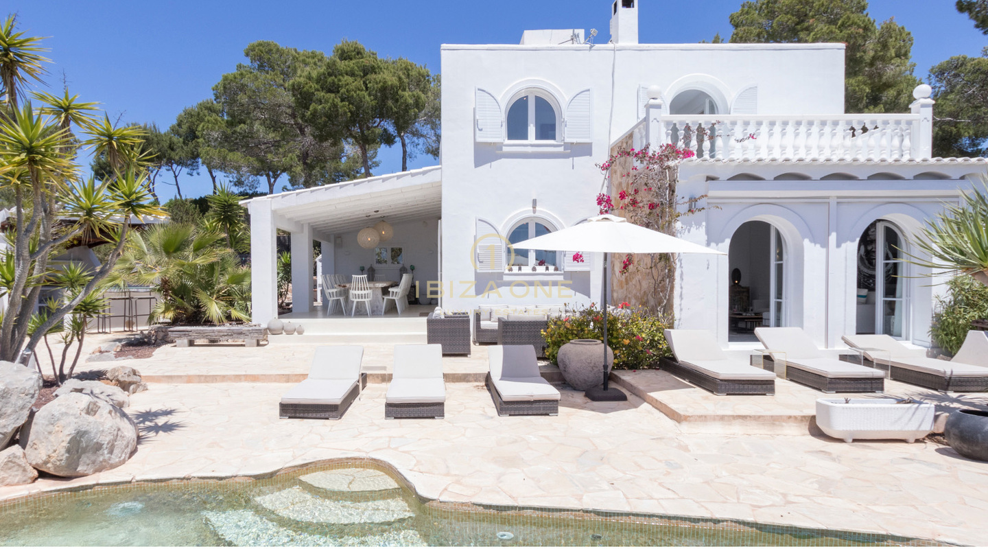 Beautiful luxury villa with guest house and sea views for sale, Ibiza - Beautiful luxury villa with guest house and sea views for sale, Ibiza