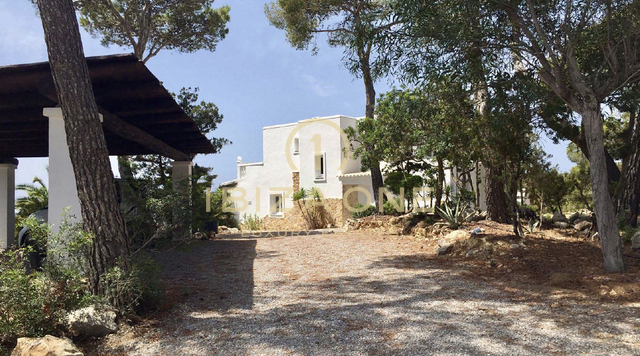 Beautiful luxury villa with guest house and sea views for sale, Ibiza - Beautiful luxury villa with guest house and sea views for sale, Ibiza