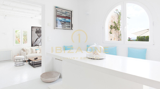 Belle villa de luxe avec maison d'hôtes et vue sur la mer à vendre, Ibiza - Belle villa de luxe avec maison d'hôtes et vue sur la mer à vendre, Ibiza