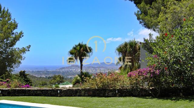 Beautiful luxury property in Can Furnet with great views to the sea and Dalt Vila for sale, Ibiza -Beautiful luxury property in Can Furnet with great views to the sea and Dalt Vila for rent, Ibiza