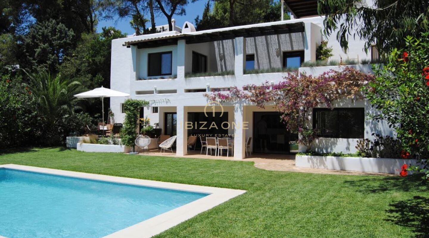 Beautiful luxury property in Can Furnet with great views to the sea and Dalt Vila for sale, Ibiza -Beautiful luxury property in Can Furnet with great views to the sea and Dalt Vila for rent, Ibiza