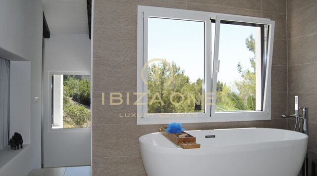 Wunderschönes Luxusanwesen in Can Furnet mit herrlichem Blick auf das Meer und Dalt Vila zu verkaufen, Ibiza - Wunderschönes Luxusanwesen in Can Furnet mit herrlichem Blick auf das Meer und Dalt Vila zu vermieten, Ibiza