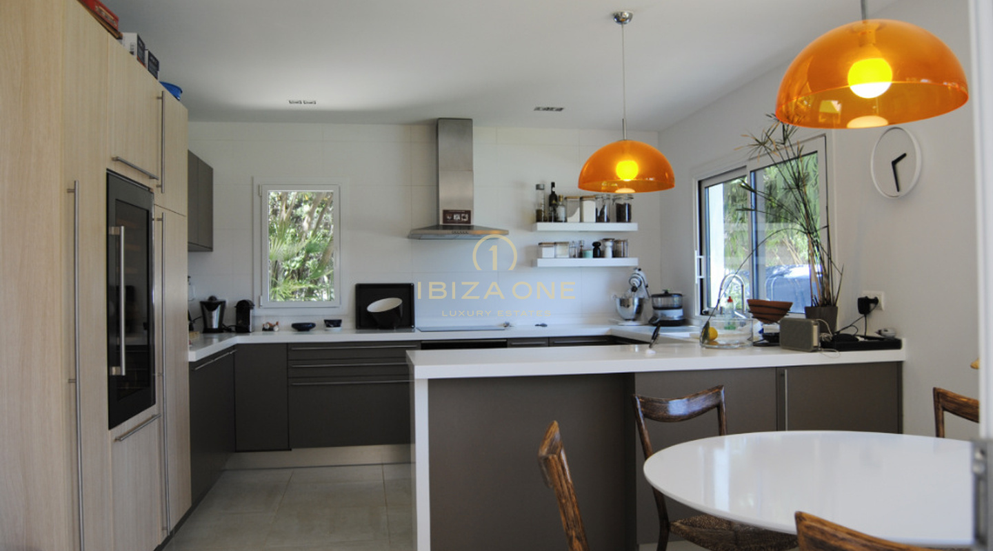 Belle propriété de luxe à Can Furnet avec de superbes vues sur la mer et Dalt Vila à vendre, Ibiza - Belle propriété de luxe à Can Furnet avec de superbes vues sur la mer et Dalt Vila à louer, Ibiza