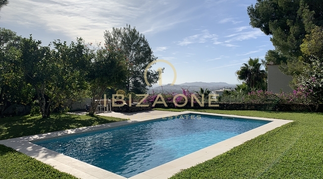 Beautiful luxury property in Can Furnet with great views to the sea and Dalt Vila for sale, Ibiza -Beautiful luxury property in Can Furnet with great views to the sea and Dalt Vila for rent, Ibiza