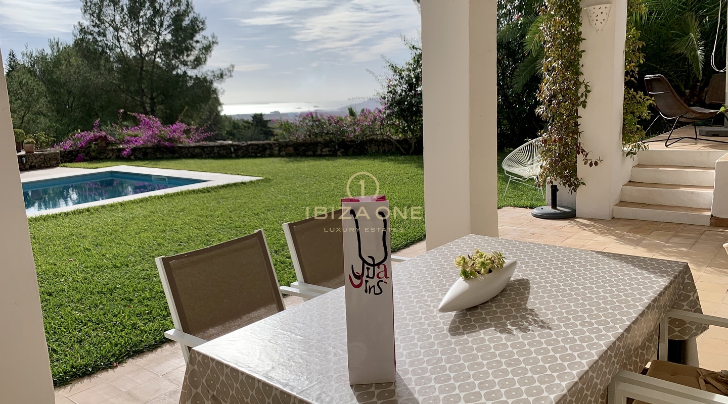 Belle propriété de luxe à Can Furnet avec de superbes vues sur la mer et Dalt Vila à vendre, Ibiza - Belle propriété de luxe à Can Furnet avec de superbes vues sur la mer et Dalt Vila à louer, Ibiza