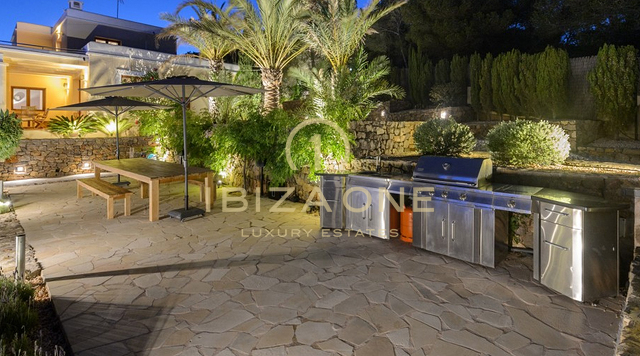 Prachtige luxe villa met zeezicht te koop, Ibiza - Prachtige luxe villa met zeezicht te huur, Ibiza