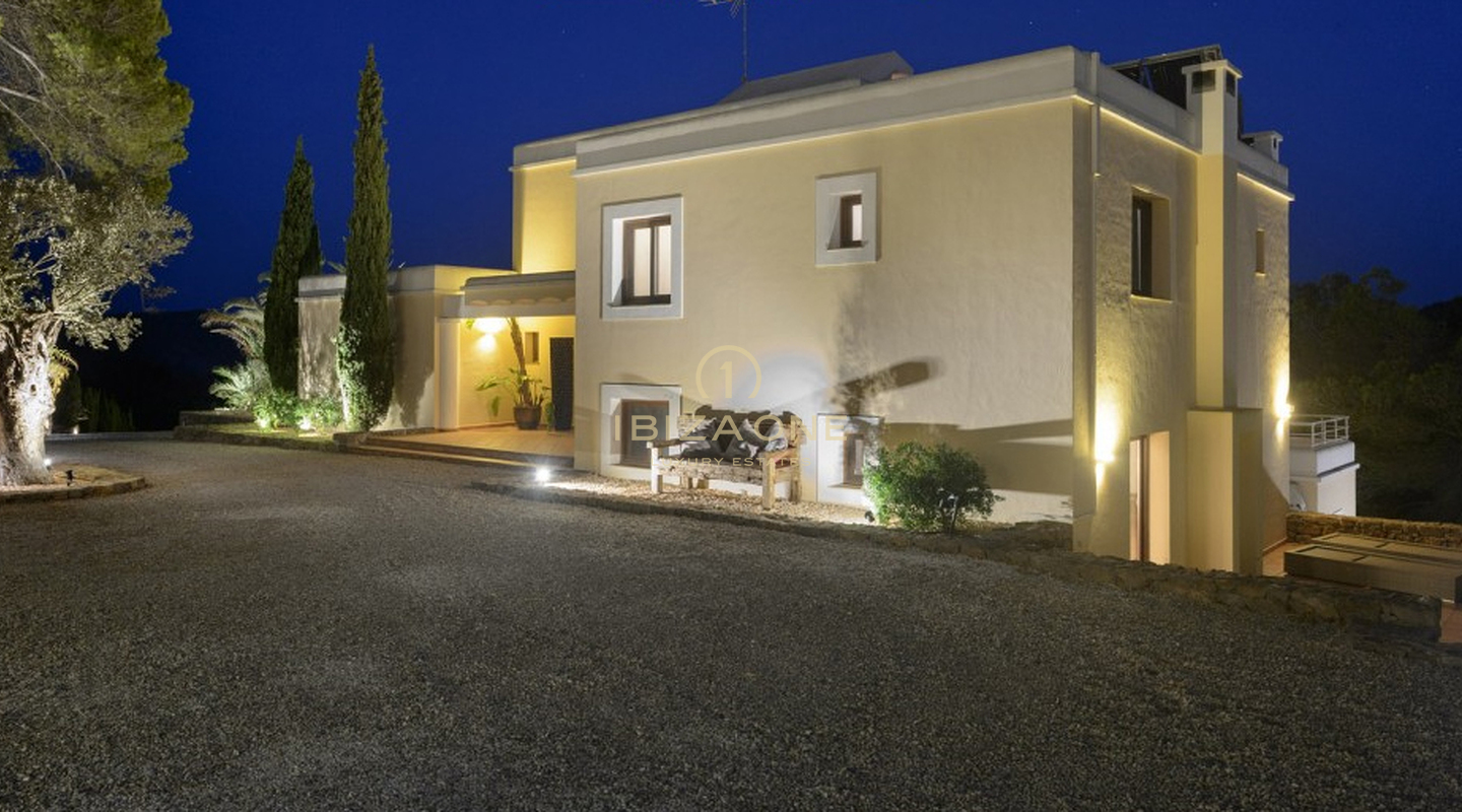 Splendida villa di lusso con vista mare in vendita, Ibiza - Splendida villa di lusso con vista mare in affitto, Ibiza