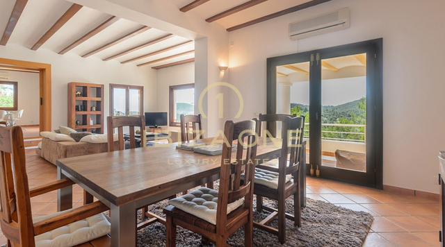 Splendida villa di lusso con vista mare in vendita, Ibiza - Splendida villa di lusso con vista mare in affitto, Ibiza