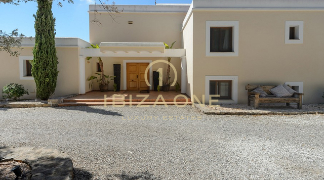 Splendida villa di lusso con vista mare in vendita, Ibiza - Splendida villa di lusso con vista mare in affitto, Ibiza