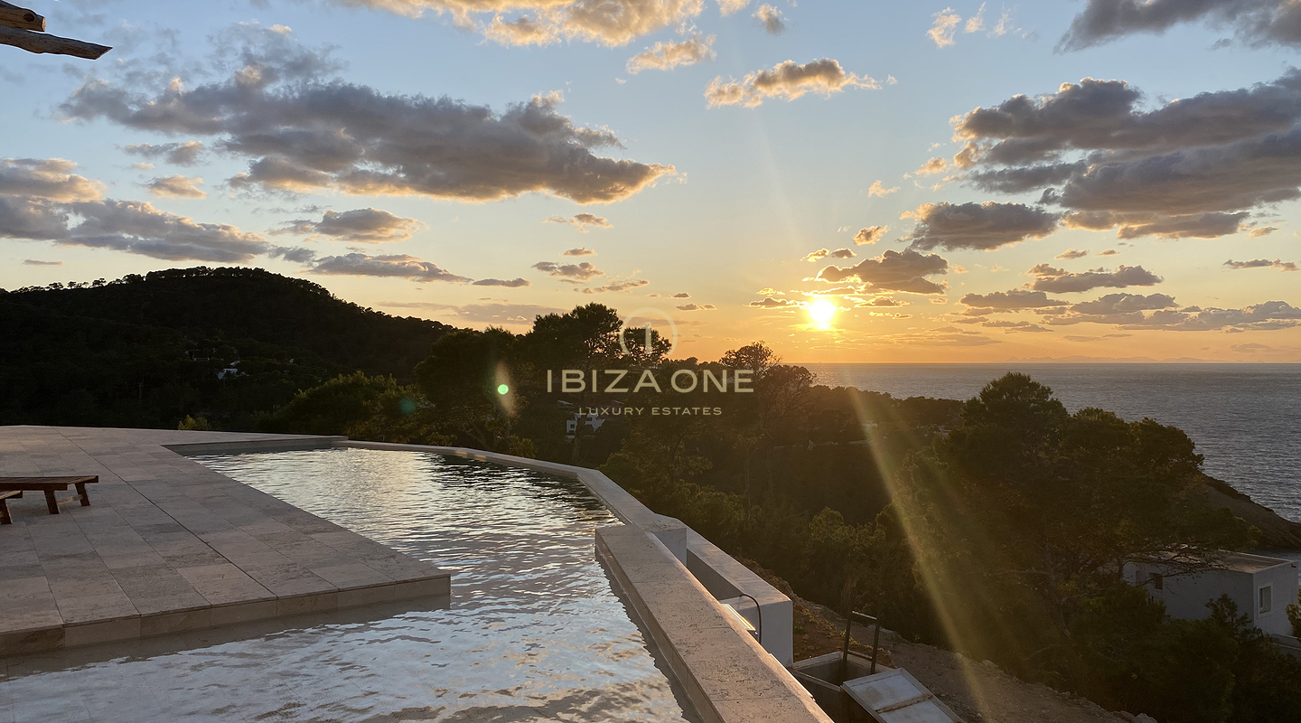 Neu gebaute Luxusvilla im Blakstad-Stil mit Meerblick in der Nähe zu verkaufen, Ibiza - Neu gebaute Luxusvilla im Blakstad-Stil mit Meerblick in der Nähe zu vermieten, Ibiza