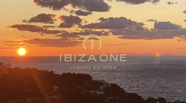 Villa de luxe de style Blakstad récemment construite avec vue imprenable sur la mer à vendre, Ibiza - Villa de luxe de style Blakstad récemment construite avec vue imprenable sur la mer à louer, Ibiza
