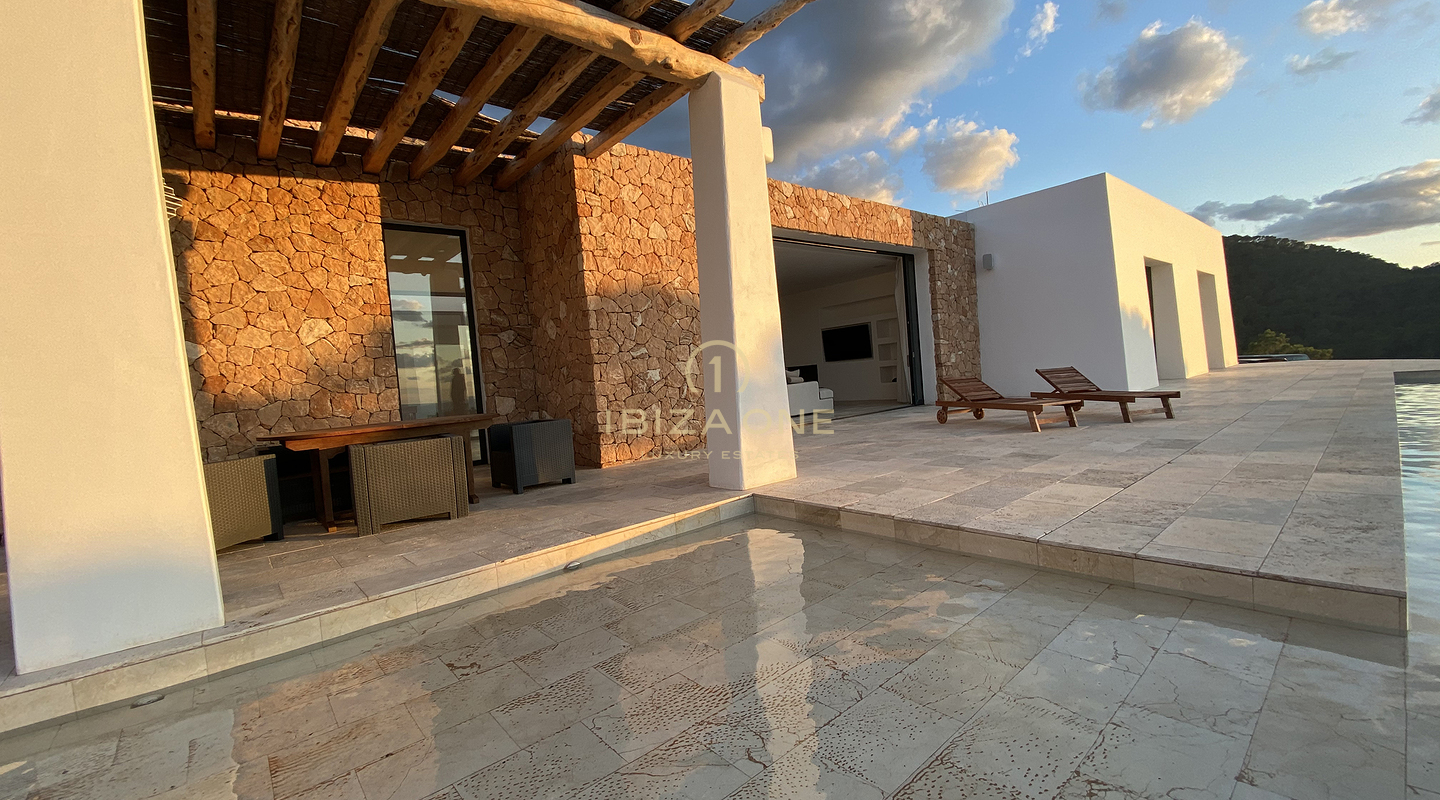 Neu gebaute Luxusvilla im Blakstad-Stil mit Meerblick in der Nähe zu verkaufen, Ibiza - Neu gebaute Luxusvilla im Blakstad-Stil mit Meerblick in der Nähe zu vermieten, Ibiza