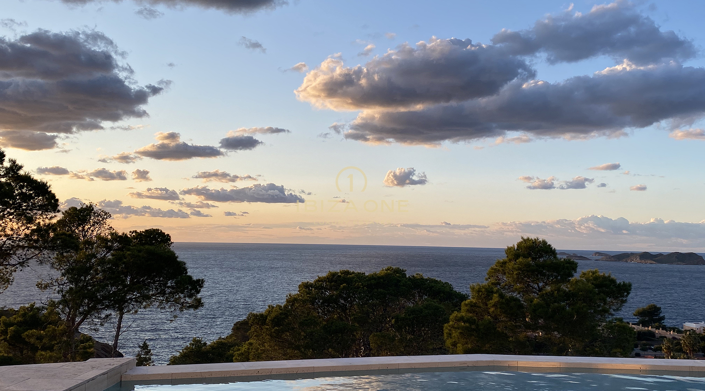 Villa de lujo de nueva construcción estilo Blakstad con vistas cercanas al mar en venta, Ibiza - Villa de lujo de nueva construcción estilo Blakstad con vistas cercanas al mar en alquiler, Ibiza