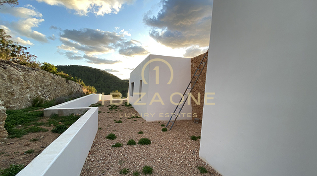 Villa de luxe de style Blakstad récemment construite avec vue imprenable sur la mer à vendre, Ibiza - Villa de luxe de style Blakstad récemment construite avec vue imprenable sur la mer à louer, Ibiza