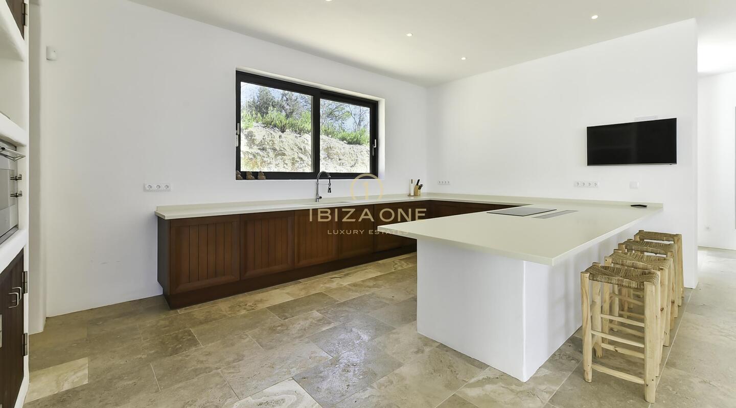 Villa de luxe de style Blakstad récemment construite avec vue imprenable sur la mer à vendre, Ibiza - Villa de luxe de style Blakstad récemment construite avec vue imprenable sur la mer à louer, Ibiza