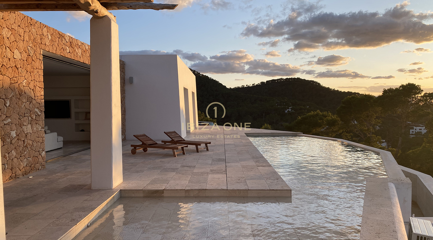 Neu gebaute Luxusvilla im Blakstad-Stil mit Meerblick in der Nähe zu verkaufen, Ibiza - Neu gebaute Luxusvilla im Blakstad-Stil mit Meerblick in der Nähe zu vermieten, Ibiza
