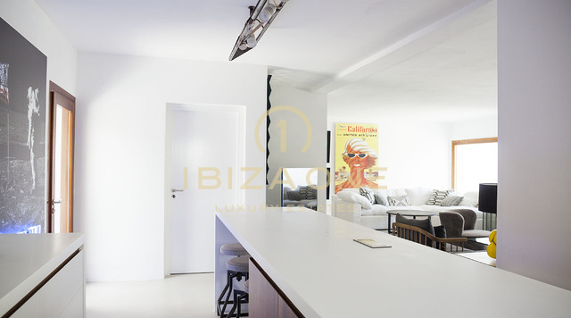 Prachtige luxe villa vlakbij Ibiza-stad te koop, Ibiza - Prachtige luxe villa vlakbij Ibiza-stad te huur, Ibiza