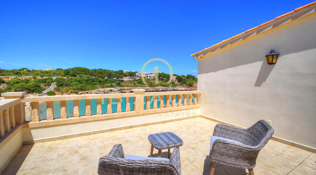 Preciosa villa de lujo en primera línea de estilo mallorquín justo en la playa con licencia de alquiler en venta, Ibiza - Preciosa villa de lujo en primera línea de estilo mallorquín justo en la playa con licencia de alquiler en alquiler, Ibiza