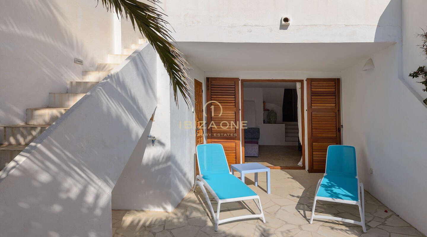 Bella casa a schiera di lusso con vista mare e vicino alla spiaggia in vendita, Ibiza - Bella casa a schiera di lusso con vista mare e vicino alla spiaggia in affitto, Ibiza