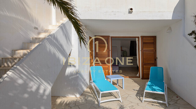 Belle maison de ville de luxe avec vue sur la mer et proche de la plage à vendre, Ibiza - Belle maison de ville de luxe avec vue sur la mer et proche de la plage à louer, Ibiza