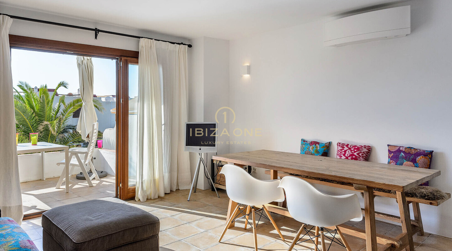 Bella casa a schiera di lusso con vista mare e vicino alla spiaggia in vendita, Ibiza - Bella casa a schiera di lusso con vista mare e vicino alla spiaggia in affitto, Ibiza