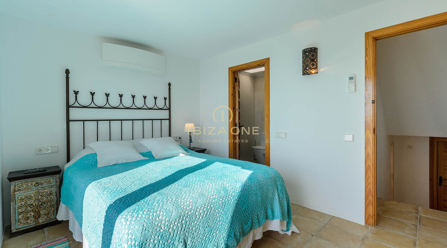 Belle maison de ville de luxe avec vue sur la mer et proche de la plage à vendre, Ibiza - Belle maison de ville de luxe avec vue sur la mer et proche de la plage à louer, Ibiza