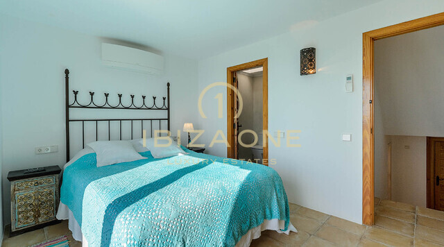 Schönes Luxus-Stadthaus mit Meerblick und in Strandnähe zu verkaufen, Ibiza - Schönes Luxus-Stadthaus mit Meerblick und in Strandnähe zu vermieten, Ibiza