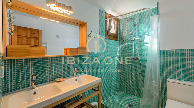 Belle maison de ville de luxe avec vue sur la mer et proche de la plage à vendre, Ibiza - Belle maison de ville de luxe avec vue sur la mer et proche de la plage à louer, Ibiza