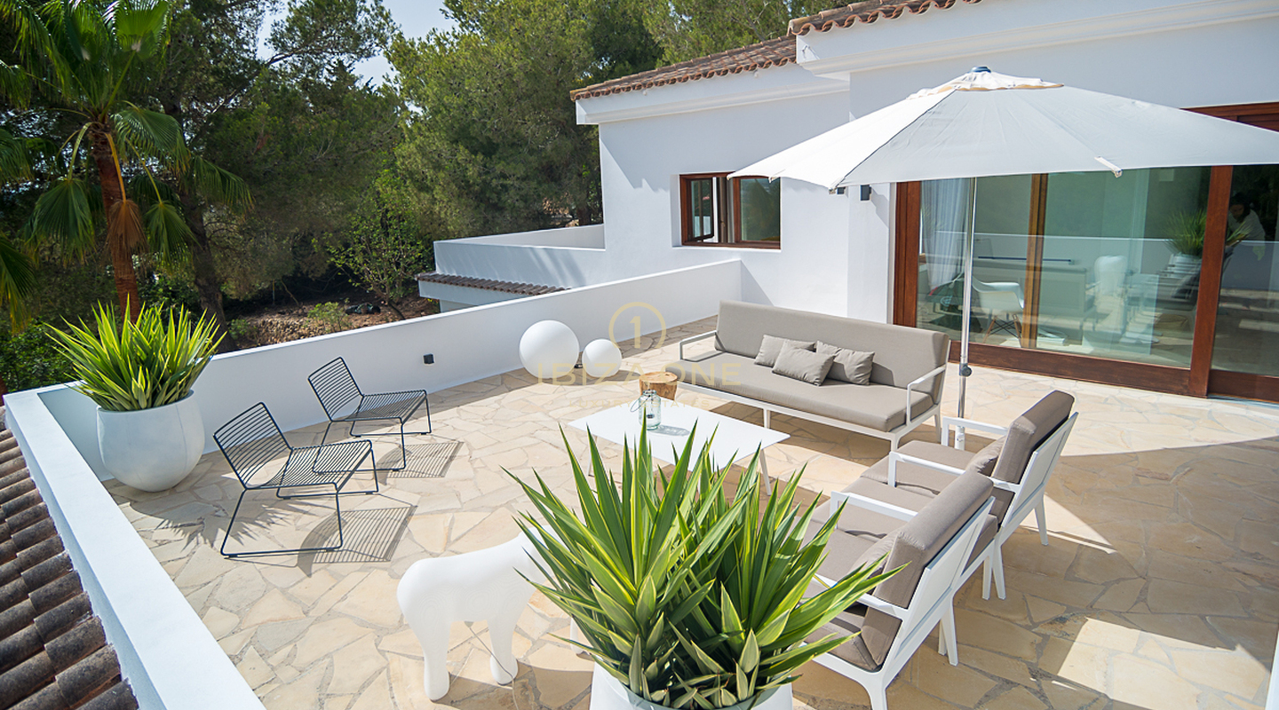 Villa di lusso con vista mare in stile mediterraneo a Can Furnet in vendita, Ibiza - Villa di lusso con vista mare in stile mediterraneo a Can Furnet in affitto, Ibiza