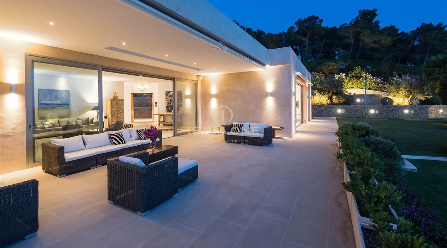 Villa de lujo de nueva construcción con hermosas vistas al mar en venta, Ibiza - Villa de lujo de nueva construcción con hermosas vistas al mar en alquiler, Ibiza