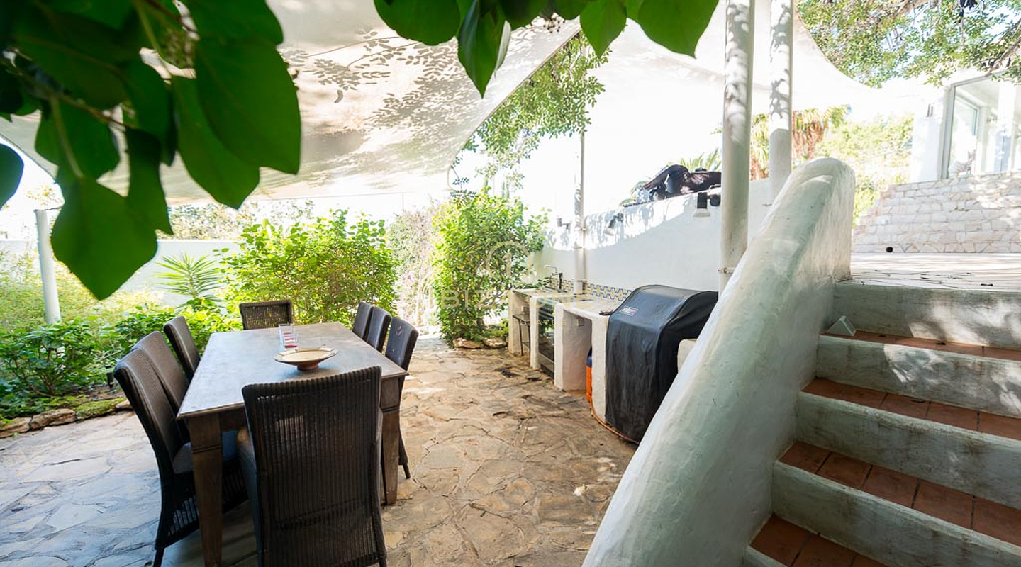 Luxuriöses Anwesen mit Meerblick, Touristenlizenz und schönem Garten zu verkaufen, Ibiza - Luxuriöses Anwesen mit Meerblick, Touristenlizenz und schönem Garten zu vermieten, Ibiza
