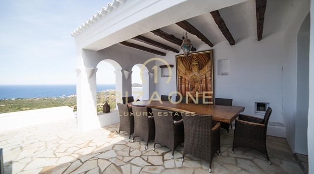Villa de vacances de luxe avec vue sur Es Vedra, la mer et avec licence de location à vendre, Ibiza - Villa de vacances de luxe avec vue sur Es Vedra, la mer et avec licence de location à louer, Ibiza