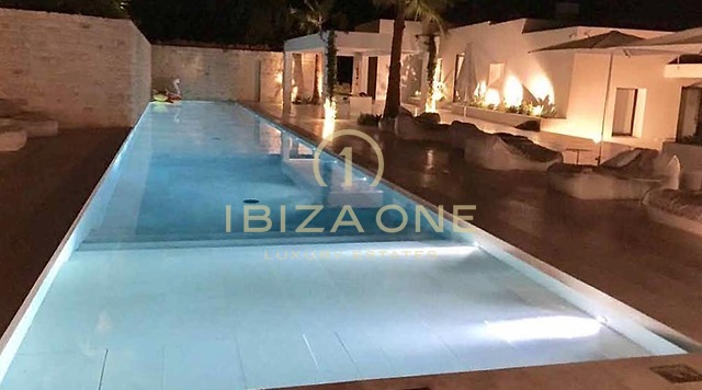 Großzügiges Luxusanwesen mit Meerblick, 350 Olivenbäumen, Gästeapartment zu verkaufen, Ibiza - Großzügiges Luxusanwesen mit Meerblick, 350 Olivenbäumen, Gästeapartment zu vermieten, Ibiza