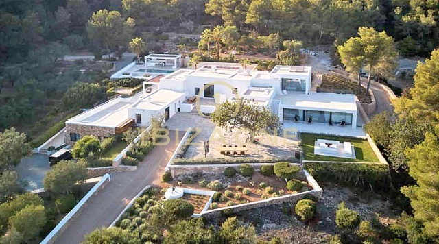 Espaciosa propiedad de lujo con vistas al mar, 350 olivos, apartamento de invitados en venta, Ibiza - Espaciosa propiedad de lujo con vistas al mar, 350 olivos, apartamento de invitados en alquiler, Ibiza