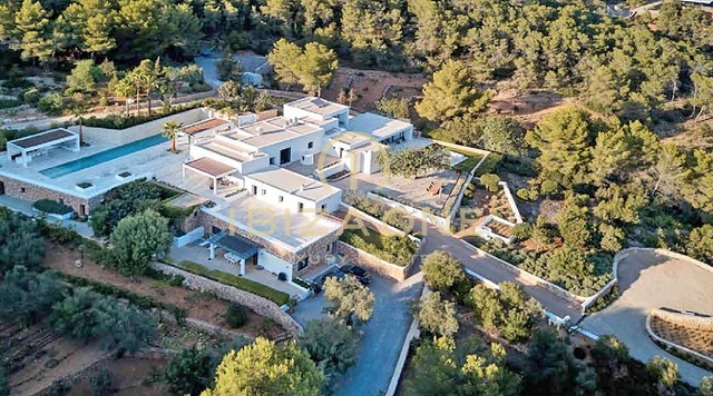 Großzügiges Luxusanwesen mit Meerblick, 350 Olivenbäumen, Gästeapartment zu verkaufen, Ibiza - Großzügiges Luxusanwesen mit Meerblick, 350 Olivenbäumen, Gästeapartment zu vermieten, Ibiza
