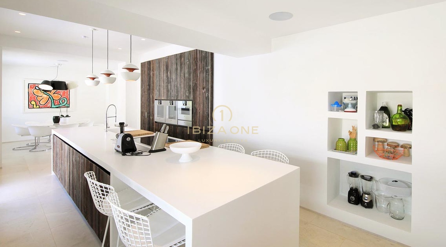 Espaciosa propiedad de lujo con vistas al mar, 350 olivos, apartamento de invitados en venta, Ibiza - Espaciosa propiedad de lujo con vistas al mar, 350 olivos, apartamento de invitados en alquiler, Ibiza