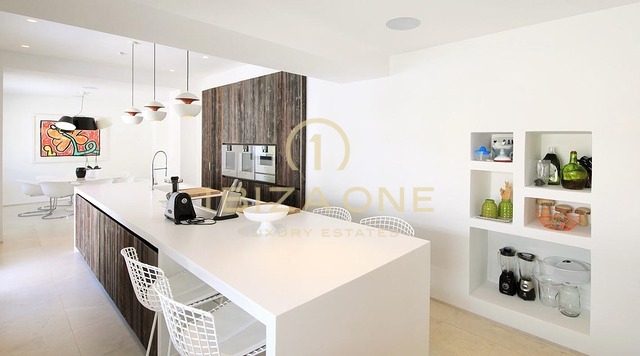Espaciosa propiedad de lujo con vistas al mar, 350 olivos, apartamento de invitados en venta, Ibiza - Espaciosa propiedad de lujo con vistas al mar, 350 olivos, apartamento de invitados en alquiler, Ibiza
