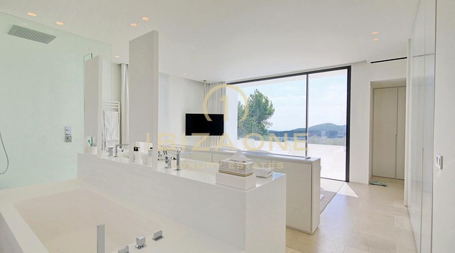 Espaciosa propiedad de lujo con vistas al mar, 350 olivos, apartamento de invitados en venta, Ibiza - Espaciosa propiedad de lujo con vistas al mar, 350 olivos, apartamento de invitados en alquiler, Ibiza