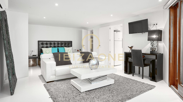 Finca di lusso ristrutturata a Ibiza, vicino alla città di Ibiza e al campo da golf in vendita, Ibiza - Finca di lusso ristrutturata a Ibiza, vicino alla città di Ibiza e al campo da golf in affitto, Ibiza