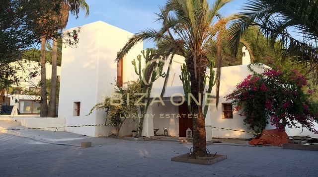 Luxuriös renovierte Ibiza-Finca, in der Nähe von Ibiza-Stadt und Golfplatz zu verkaufen, Ibiza - Luxuriös renovierte Ibiza-Finca, in der Nähe von Ibiza-Stadt und Golfplatz zu vermieten, Ibiza
