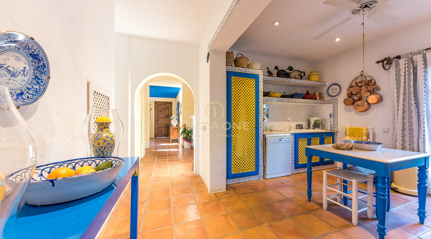 Preciosa villa de lujo de estilo rural con casa de invitados y vistas al mar en venta, Ibiza - Preciosa villa de lujo de estilo rural con casa de invitados y vistas al mar en alquiler, Ibiza