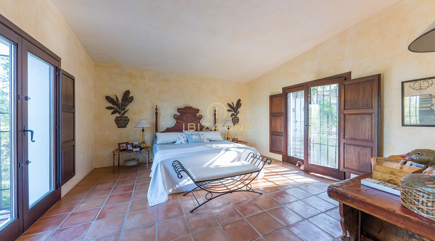 Preciosa villa de lujo de estilo rural con casa de invitados y vistas al mar en venta, Ibiza - Preciosa villa de lujo de estilo rural con casa de invitados y vistas al mar en alquiler, Ibiza