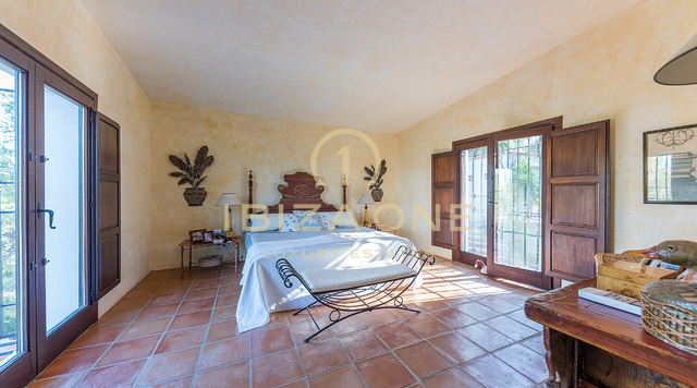 Wunderschöne Luxusvilla im Landhausstil mit Gästehaus und Meerblick zu verkaufen, Ibiza - Wunderschöne Luxusvilla im Landhausstil mit Gästehaus und Meerblick zu vermieten, Ibiza