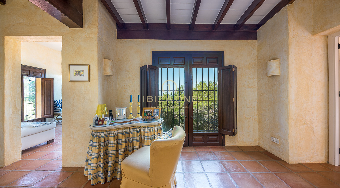 Wunderschöne Luxusvilla im Landhausstil mit Gästehaus und Meerblick zu verkaufen, Ibiza - Wunderschöne Luxusvilla im Landhausstil mit Gästehaus und Meerblick zu vermieten, Ibiza